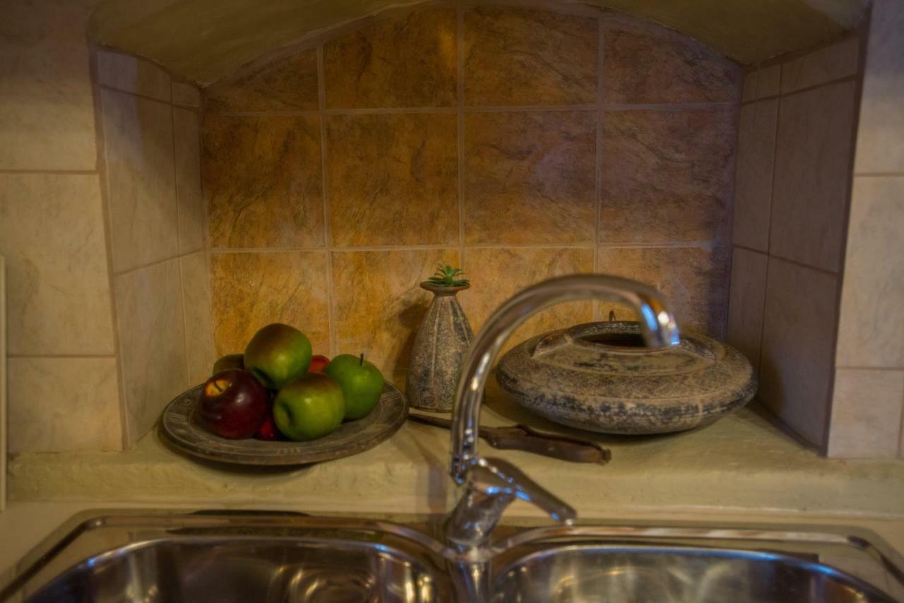 Villa Kamelia-Renovated Old House-South Crete Galiá Kültér fotó